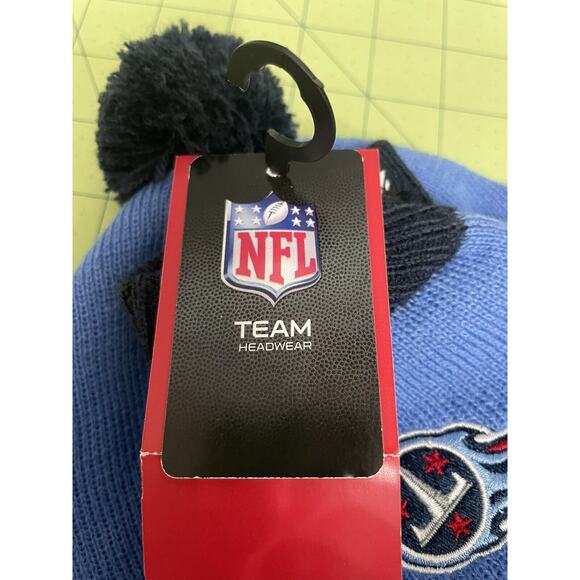 47 Brand NFL Titans Toddler Hat And Glove Set Winter Beanie Pom Pom Hat Cap - Picture 4 of 6